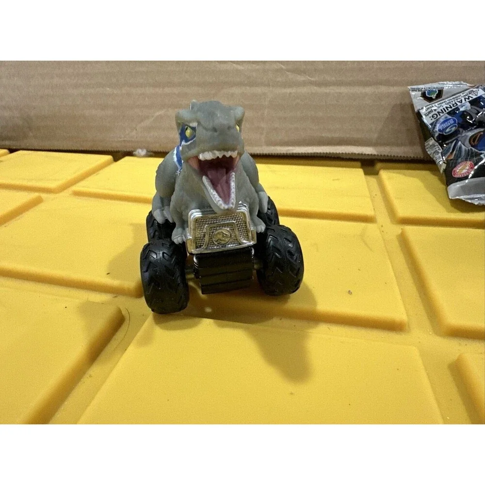 Jurassic World Zoom Riders Pullback Power Vehicle Velociraptor Dinosaur Toy B2